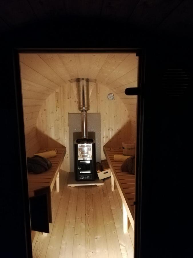 Pod Orehom Drvena Kuca I Sauna Hotel Krapina Bagian luar foto